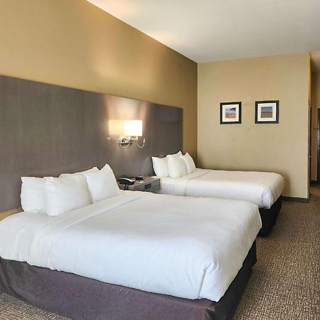 Comfort Inn & Suites Monahans I-20 Екстериор снимка