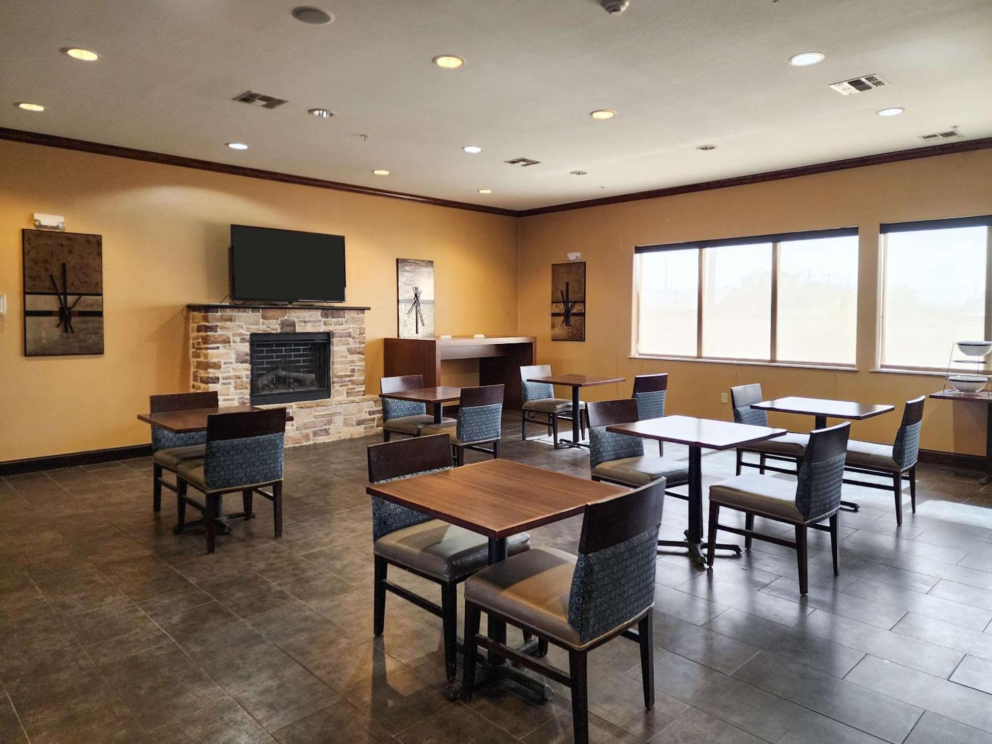 Comfort Inn & Suites Monahans I-20 Екстериор снимка